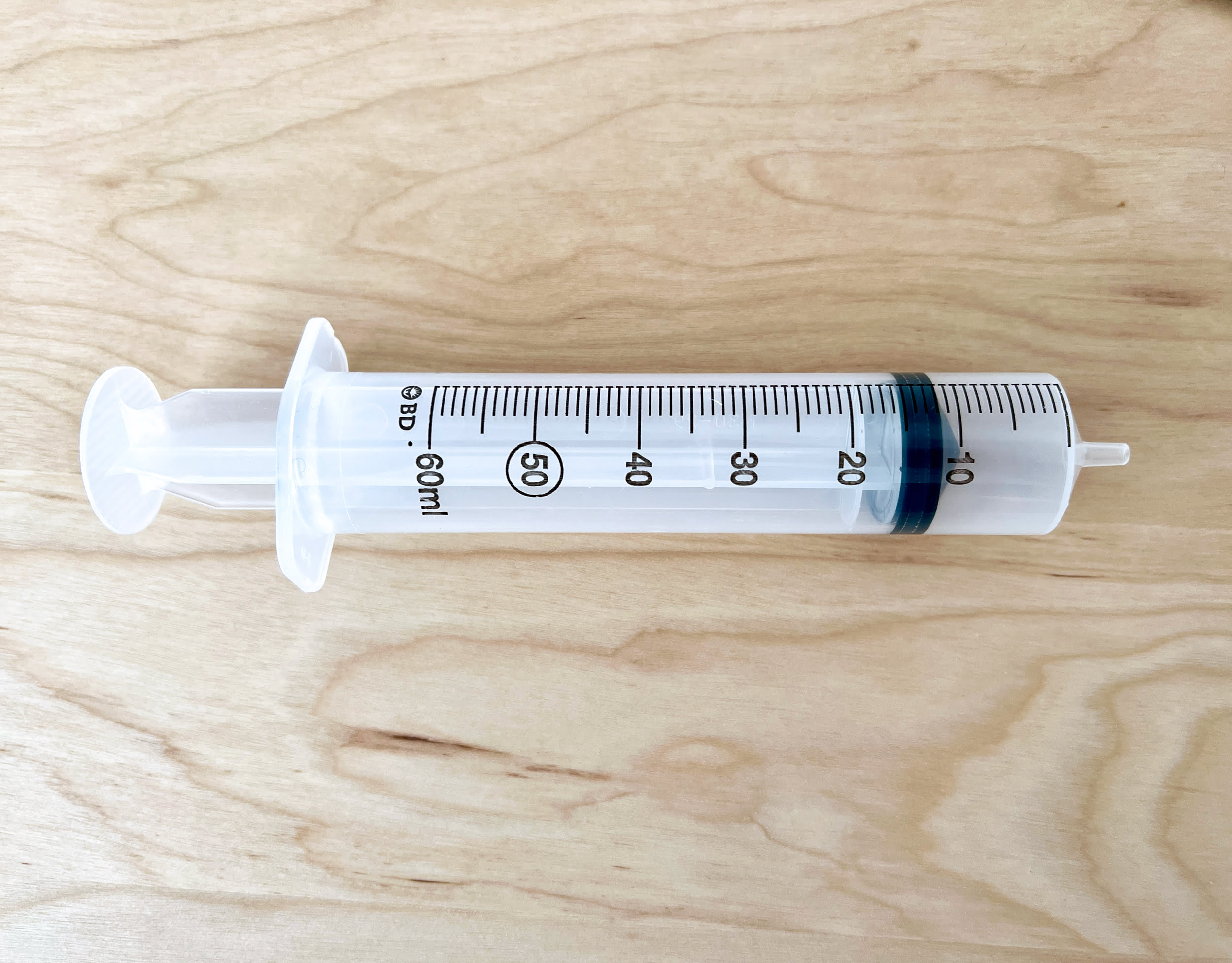 DailyHydrogen hydrogen syringe - side view
